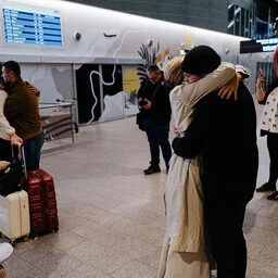 Esimesed erilennud Eesti turistidega jõudsid Tallinnasse