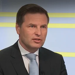 Pevkur Iraani uuest juhist: kui poeg pannakse pukki, on soov isa eest kätte maksta suur