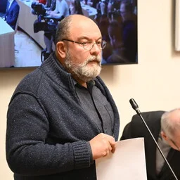 Stalnuhhin lükkas Narva võimuvahetust edasi