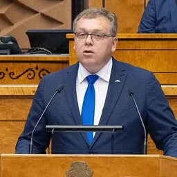 Hussar: soovitasin ametnikku mitte vallandada