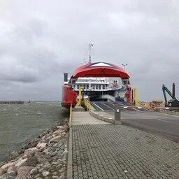 Madise: uus saarte püsielaniku sooduspileti kord on põhiseadusega kooskõlas