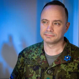 Kiviselg: oleme soovitanud Ukrainale valida rünnakukoridorid nii, et droonid ei satuks Eestisse