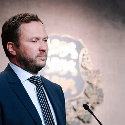 Tsahkna palgadirektiivist: tegu on ideoloogilise käskude-keeldude direktiiviga