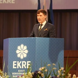 EKRE valis kongressil Martin Helme uuesti esimeheks