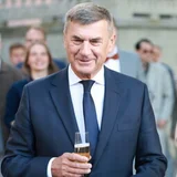 Ansip ei taha presidendiks saada, aga valimiste kohta pole kindel