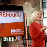 Fotod: Parempoolsed kinnitasid Perlingi uuesti esimeheks