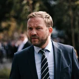Tsahkna uue kantsleri leidmisest: ta ei pea tulema kindlasti majast seest